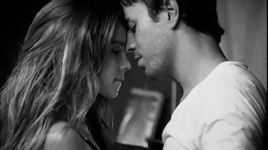 Enrique Iglesias - Somebody's Me.mp4