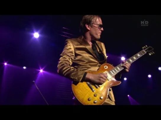 Joe Bonamassa - Montreux Jazz Festival 2010 (1)-001