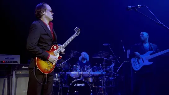 Joe.Bonamassa.Tour.De.Force.Shepherds.Bush.Empire.Live.In.London.2013-4