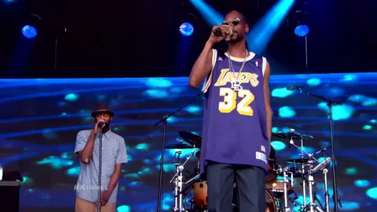 Snoop Dogg Performs Fireworks