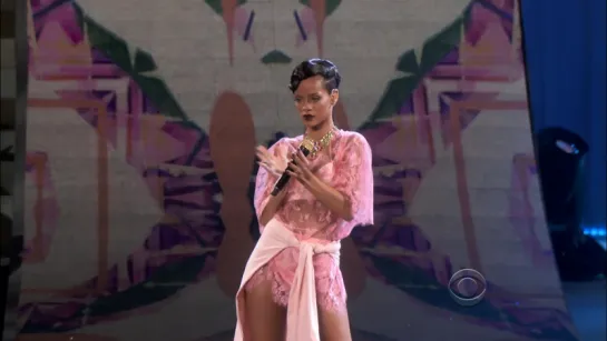 Rihanna -  Phresh Out The Runway  (Live on Victoria’s Secret  2012)