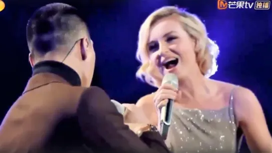 Полина Гагарина & Geng Sihan —  Shallow | live #vqmusic [Polina Gagarina Китай]