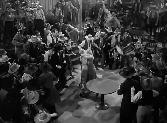 Marlene Dietrich  Una Merkel  James Stewart  (Destry Rides Again  1939  Дестри снова в седле)  Марлен Дитрих Уна Меркел  Джеймс