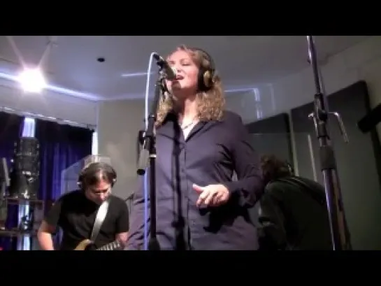 Joan Osborne 'Shake Your Hips'