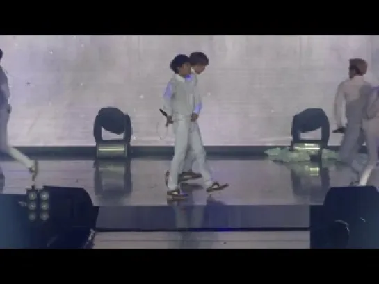 [FANCAM][140607]Music Bank in Brazil - Infinite - Last Romeo + Paradise + The Chaser