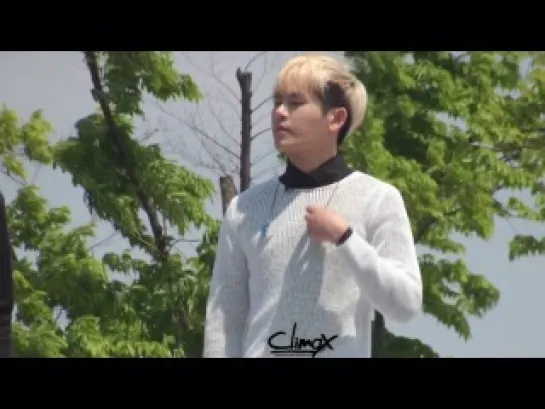 [FANCAM][140505] MBC "New life to the children" | Can U Smile (hoya ver.)