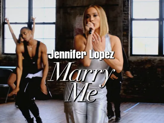 Jennifer Lopez (Marry Me, 2022)