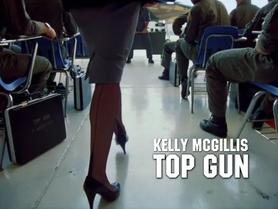 Kelly McGillis legs (Top Gun, 1986)