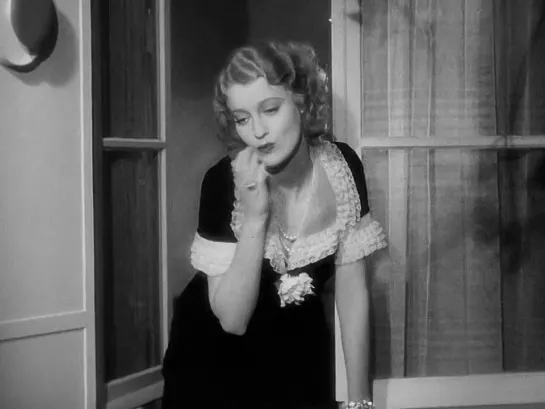 Jeanette MacDonald (One Hour With You, 1932)