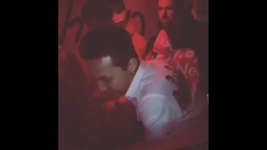 G-Dragon - The party goes on @ Cakeshop (with more swag)