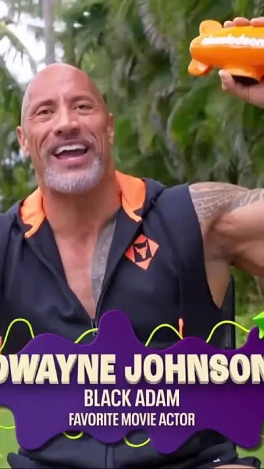 Дуэйн Джонсон получает награду как "Лучший актер" | Dwayne Johnson