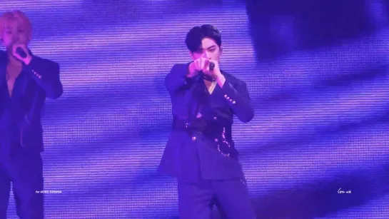 [23.12.2018] ASTRO (Eunwoo Focus) - TVXQ “Mirotic” cover @ The 2nd ASTROAD to Seoul [STAR LIGHT]