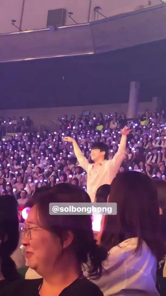 [01.09.2019] Moonbin @ Seventeen concert ODE TO YOU