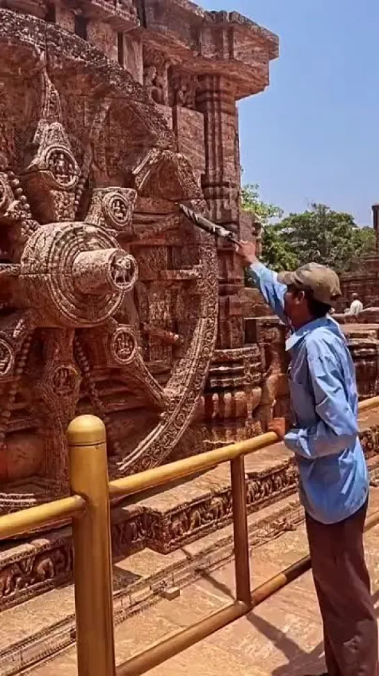 Солнечные часы в Храме Солнца в Конараке