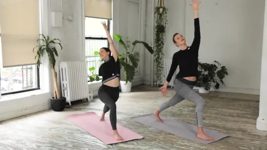 10 Minute Supermodel Yoga Routine with Yoga With Adriene _ Karlie Kloss