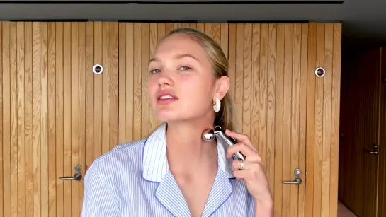 Romee Strijds Guide to a Sun-Kissed Glow _ Beauty Secrets _ Vogue