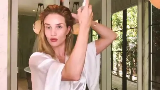 Hair tutorial_ A chic bun with Rosie Huntington-Whiteley