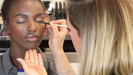 Leomie Andersons Bobbi Brown Makeup Tutorial