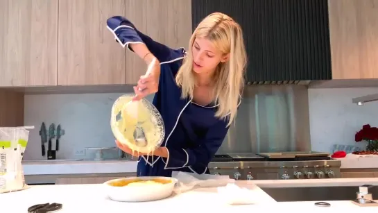 Come to my Thanksgiving with Me! _ Recipes _ Table Decor _ Devon Windsor