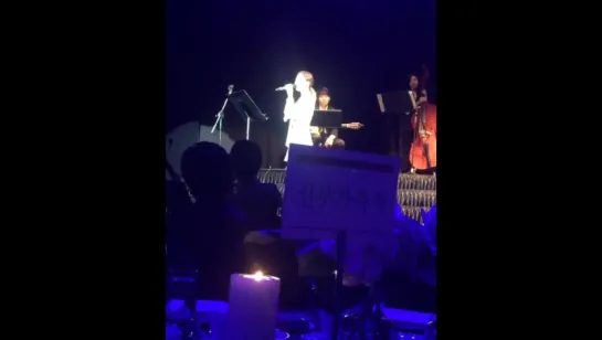 Luna Singing at a Wedding (160327)