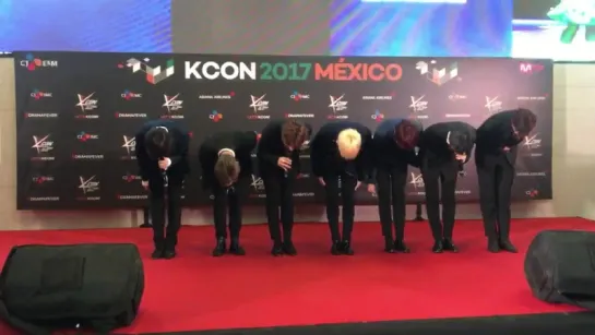 [VK][170318] MONSTA X Fancam Red Carpet @ KCON 2017 Mexico