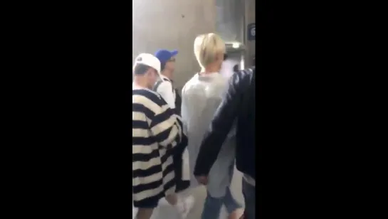 [VK][170808] MONSTA X Fancam @ Charles-de-Gaulle Airport