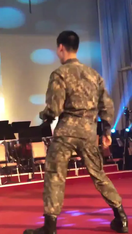 [FANCAM] 190502 @ Korea Military Academy concert