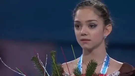 Evgenia Medvedeva - Grand-prix final Victory Ceremony 2014 (Jr)