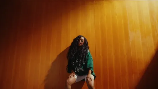 H.E.R. - Come Through (Official Video) ft. Chris Brown