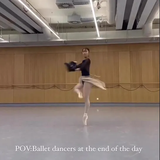 POV: Ballet dancers at the end of the day | Academic Dance