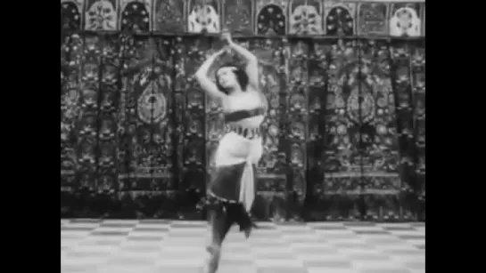 Tamara Karsavina in "The Torch Dance", 1909