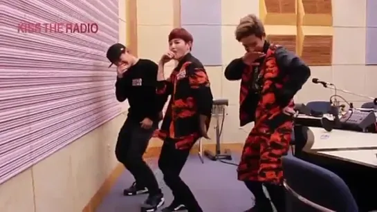 141122 HOTSHOT @ Quiz + Maknae Line's Sexy Girl Dance @ Sukira Kiss the Radio