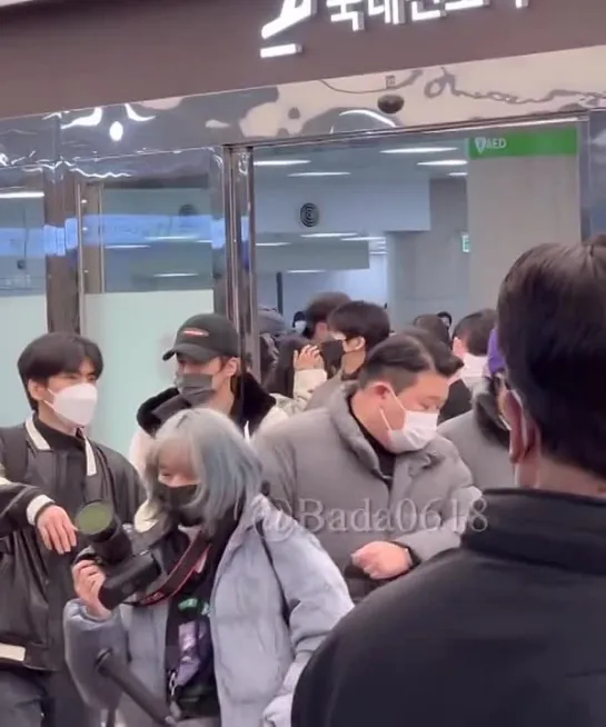 [VK][221204] MONSTA X fancam @ Airport Jeju