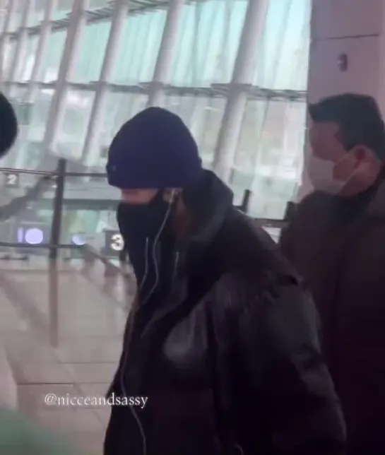 [VK][221204] MONSTA X fancam @ Airport Gimpo