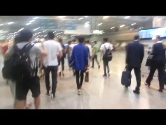 [FANCAM][140608] Galeão International Airport (Brazil) - INFINITE and  SHINee