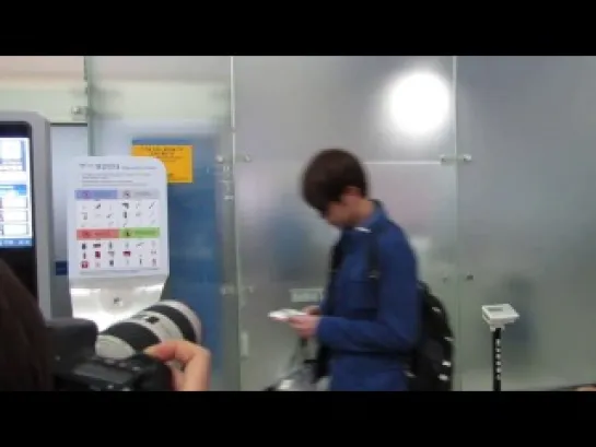 [FANCAM] [140411] Incheon Airport Departure to LAX