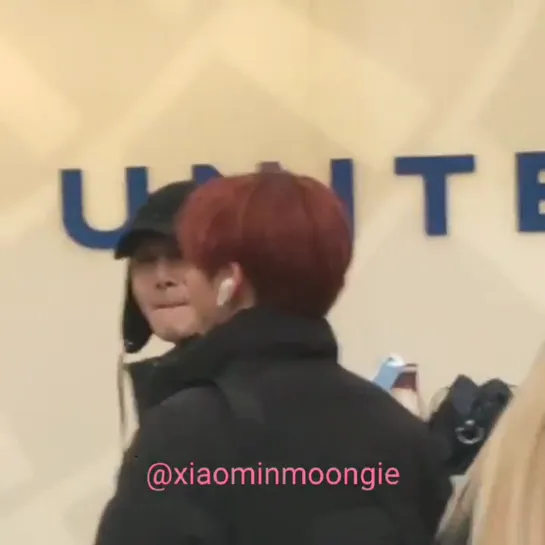 [fancam][08.12.2019] Airport O'Hare (Chicago) fly to Minneapolis