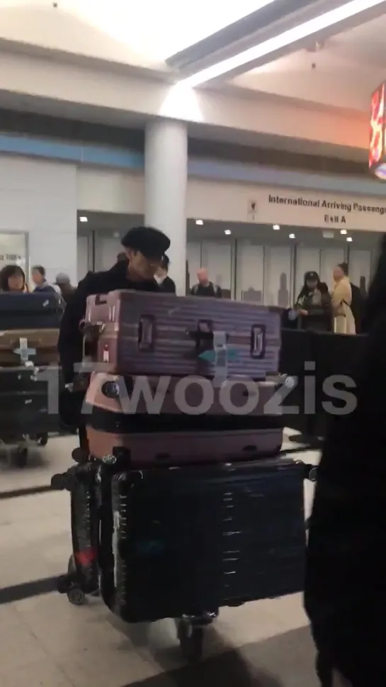 [fancam][06.12.2019] Airport O'Hare (Chicago)