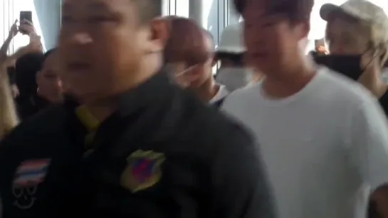 [Fancam][01.07.2018] Airport Suvarnabhumi