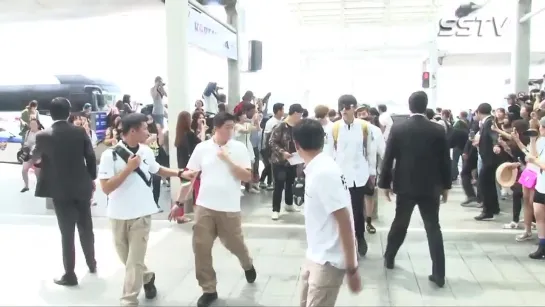 140710 EXO @ Incheon Airport