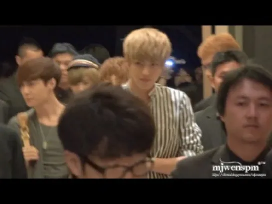 [FANCAM] 120907 EXO-M at Taoyuan airport