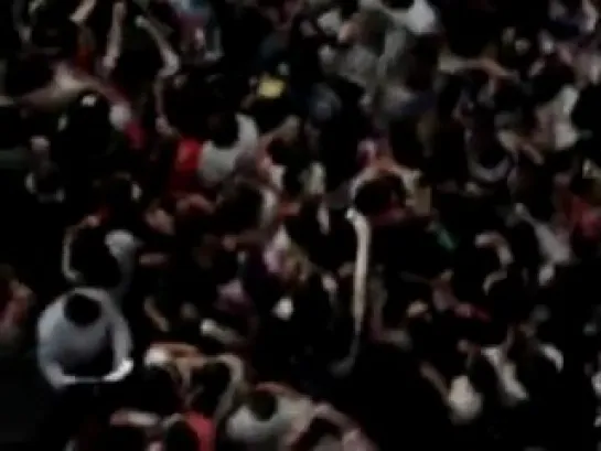 [FANCAM] 120527 EXO-M attacked by fans at Beijing Airport ㅠ_ㅠ