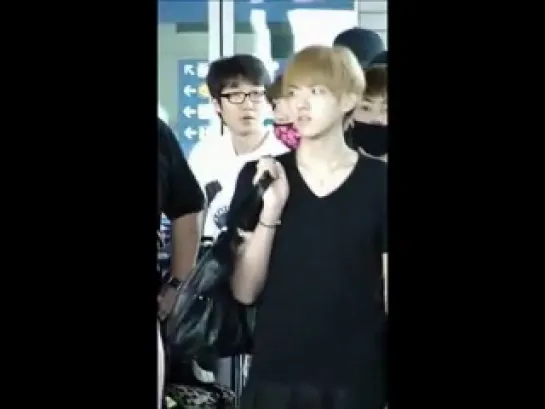 [FANCAM] 120522 Kris @ Incheon Airport