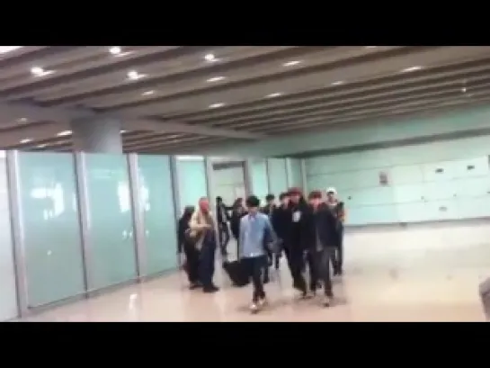 120401 EXO Beijing Airport