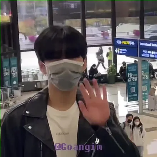 [VK][221014] MONSTA X fancam @ Gimpo Airport