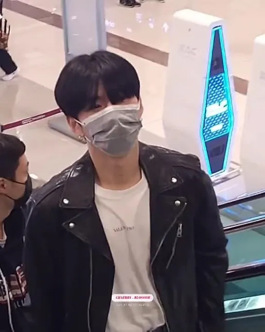 [VK][221014] MONSTA X fancam @ Gimpo Airport