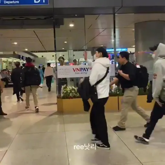 [VK][200111] MONSTA X fancam @ Tansonnhat Airport