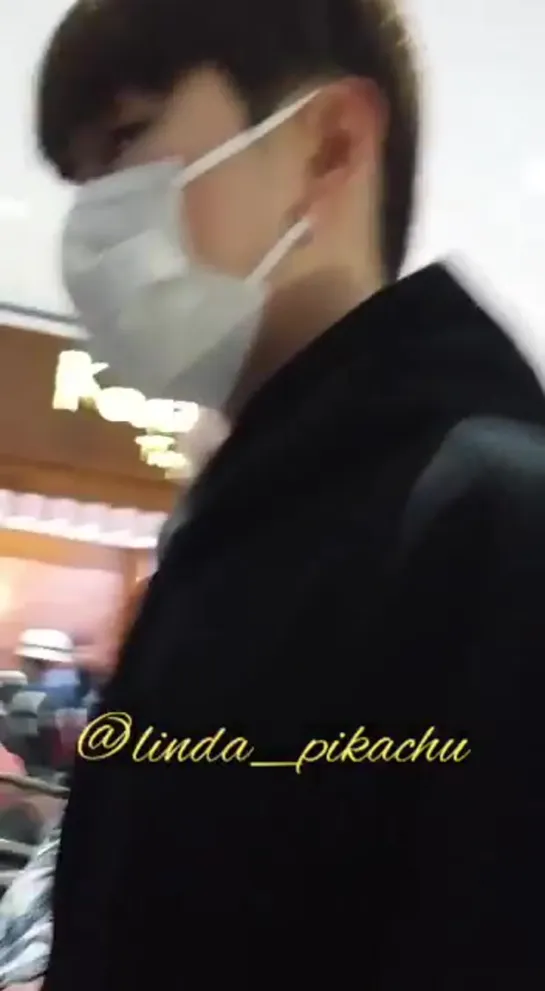 [VK][190830] MONSTA X fancam @ Soekarno Hatta Airport