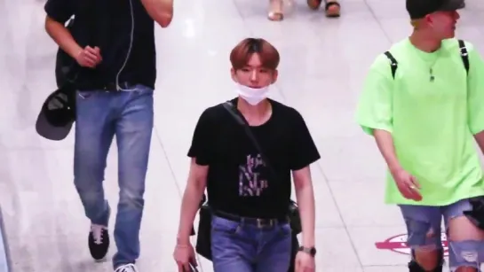 [VK][180817] MONSTA X fancam (Kihyun focus) @ Incheon Airport