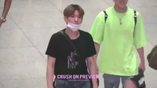 [VK][180817] MONSTA X fancam (Kihyun focus) @ Incheon Airport